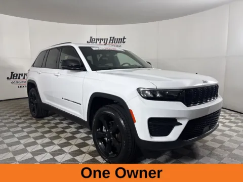 More photos of 2023 Jeep Grand Cherokee Altitude X at Jerry Hunt Supercenter - Lexington, NC