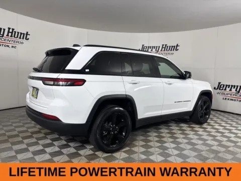 More photos of 2023 Jeep Grand Cherokee Altitude X at Jerry Hunt Supercenter - Lexington, NC