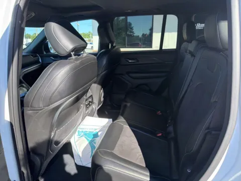 More photos of 2023 Jeep Grand Cherokee Altitude X at Jerry Hunt Supercenter - Lexington, NC