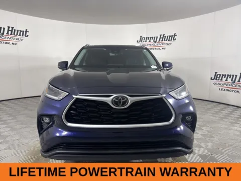 More photos of 2021 Toyota Highlander XLE at Jerry Hunt Supercenter - Lexington, NC