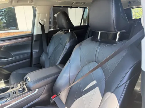 Another view of 2022 Toyota Highlander Platinum for sale in Lexington, NC at Jerry Hunt Supercenter - Lexington