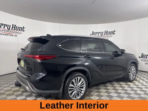 More photos of 2022 Toyota Highlander Platinum at Jerry Hunt Supercenter - Lexington, NC