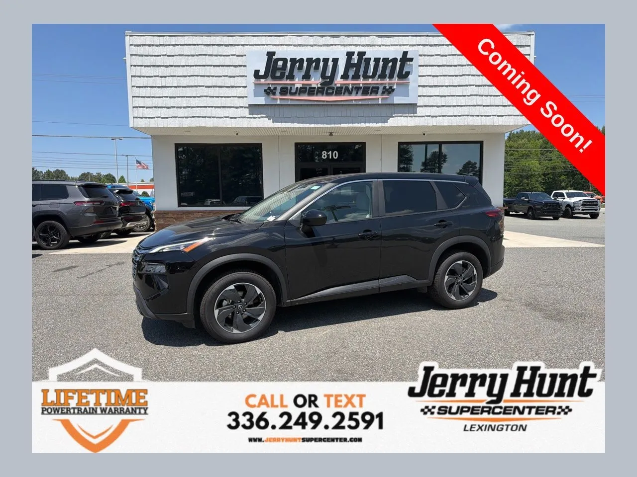 2025 Nissan Rogue SV FWD's photo