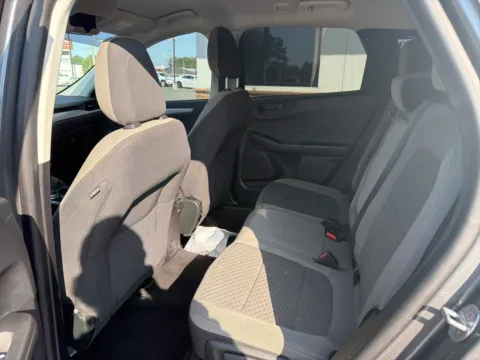 More photos of 2022 Ford Escape SE at Jerry Hunt Supercenter - Lexington, NC