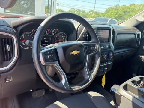 More photos of 2022 Chevrolet Silverado 1500 LTD LT at Jerry Hunt Supercenter - Lexington, NC
