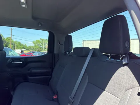 More photos of 2022 Chevrolet Silverado 1500 LTD LT at Jerry Hunt Supercenter - Lexington, NC