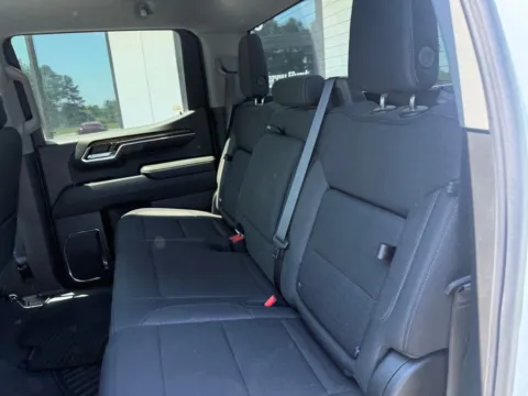 More photos of 2024 GMC Sierra 1500 Elevation at Jerry Hunt Supercenter - Lexington, NC