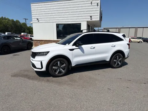White 2023 Kia Sorento S for sale in Lexington, NC