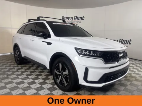 More photos of 2023 Kia Sorento S at Jerry Hunt Supercenter - Lexington, NC