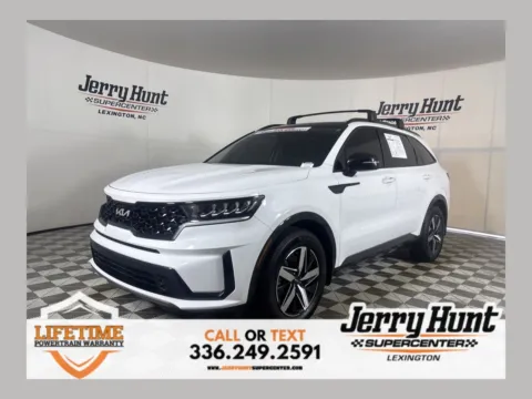 White 2023 Kia Sorento S for sale in Lexington, NC