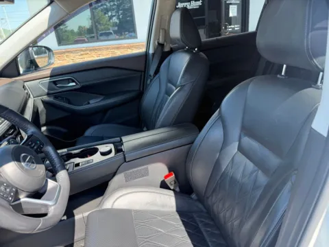 Another view of 2021 Nissan Rogue Platinum for sale in Lexington, NC at Jerry Hunt Supercenter - Lexington