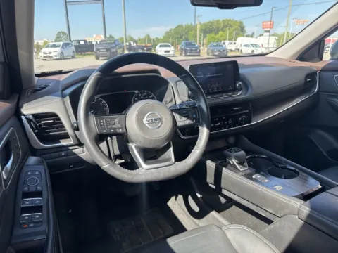 More photos of 2021 Nissan Rogue SL at Jerry Hunt Supercenter - Lexington, NC