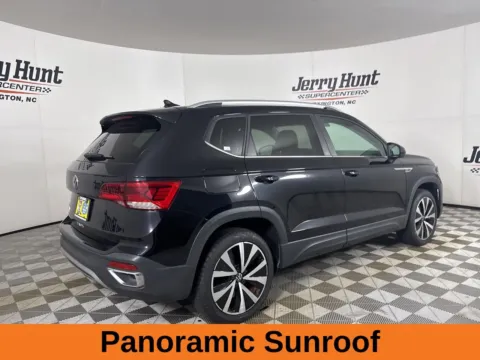 More photos of 2023 Volkswagen Taos 1.5T SE at Jerry Hunt Supercenter - Lexington, NC