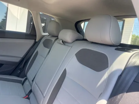 More photos of 2023 Volkswagen Taos 1.5T SE at Jerry Hunt Supercenter - Lexington, NC