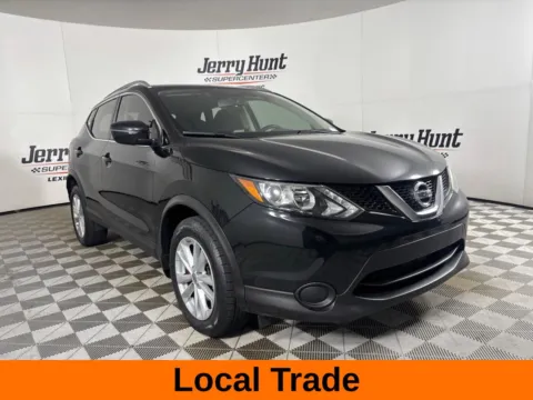 More photos of 2017 Nissan Rogue Sport SV at Jerry Hunt Supercenter - Lexington, NC