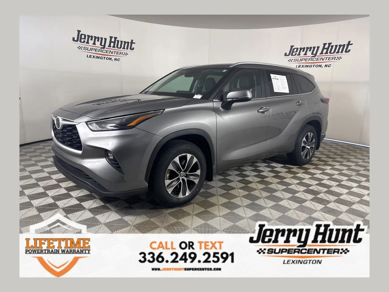 Gray 2025 Toyota Highlander XLE for sale in Lexington, NC