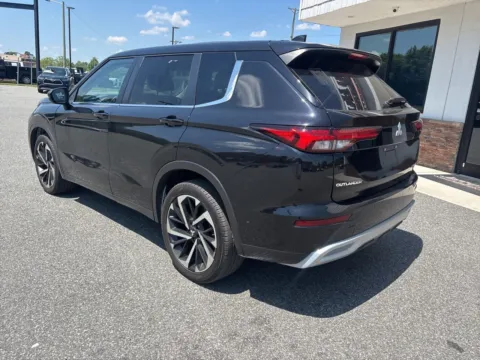 More photos of 2023 Mitsubishi Outlander SE at Jerry Hunt Supercenter - Lexington, NC