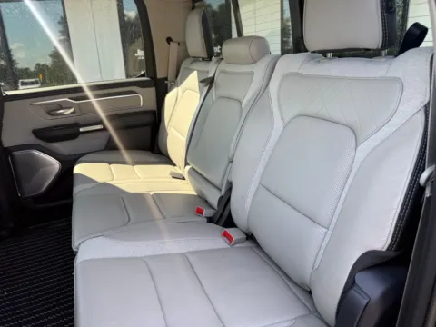 More photos of 2022 Ram 1500 Limited at Jerry Hunt Supercenter - Lexington, NC