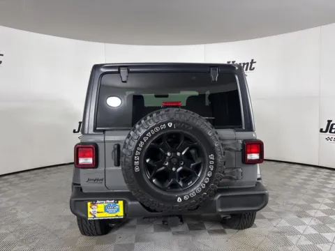 More photos of 2022 Jeep Wrangler Willys at Jerry Hunt Supercenter - Lexington, NC