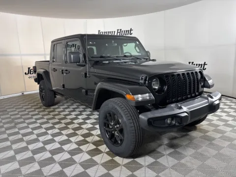 Another view of 2022 Jeep Gladiator Altitude for sale in Lexington, NC at Jerry Hunt Supercenter - Lexington