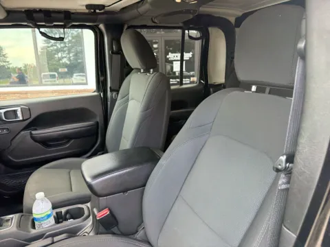 Photos of 2022 Jeep Gladiator Altitude for sale in Lexington, NC at Jerry Hunt Supercenter - Lexington