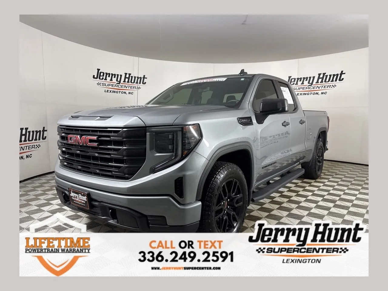 2023 GMC Sierra 4WD Double Cab Standard Box Pro's photo