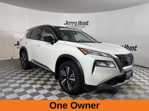 More photos of 2023 Nissan Rogue SL at Jerry Hunt Supercenter - Lexington, NC