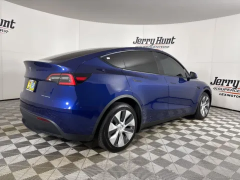 More photos of 2021 Tesla Model Y Long Range at Jerry Hunt Supercenter - Lexington, NC