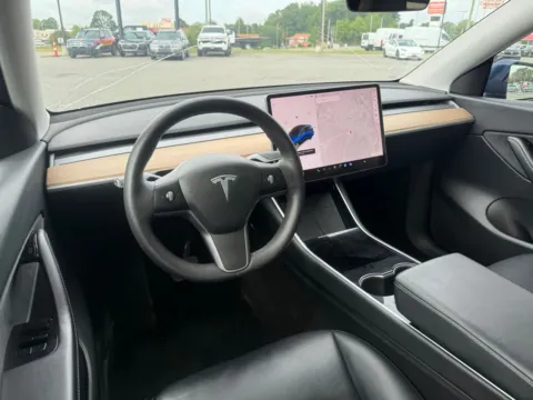 More photos of 2021 Tesla Model Y Long Range at Jerry Hunt Supercenter - Lexington, NC
