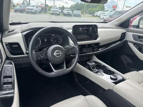 More photos of 2023 Nissan Rogue SL at Jerry Hunt Supercenter - Lexington, NC