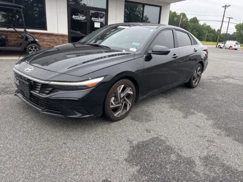 Black 2024 Hyundai Elantra SEL for sale in Lexington, NC