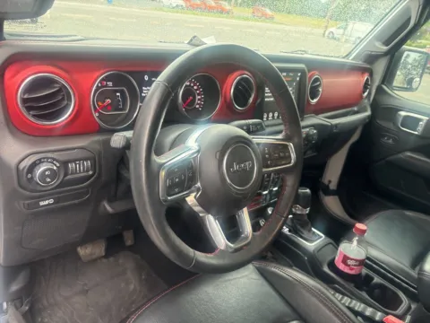 More photos of 2020 Jeep Gladiator Rubicon at Jerry Hunt Supercenter - Lexington, NC