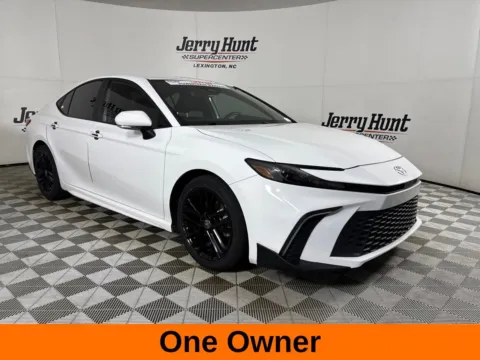 More photos of 2025 Toyota Camry SE at Jerry Hunt Supercenter - Lexington, NC