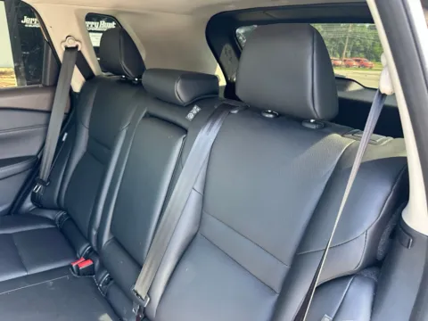 More photos of 2021 Nissan Rogue SV at Jerry Hunt Supercenter - Lexington, NC