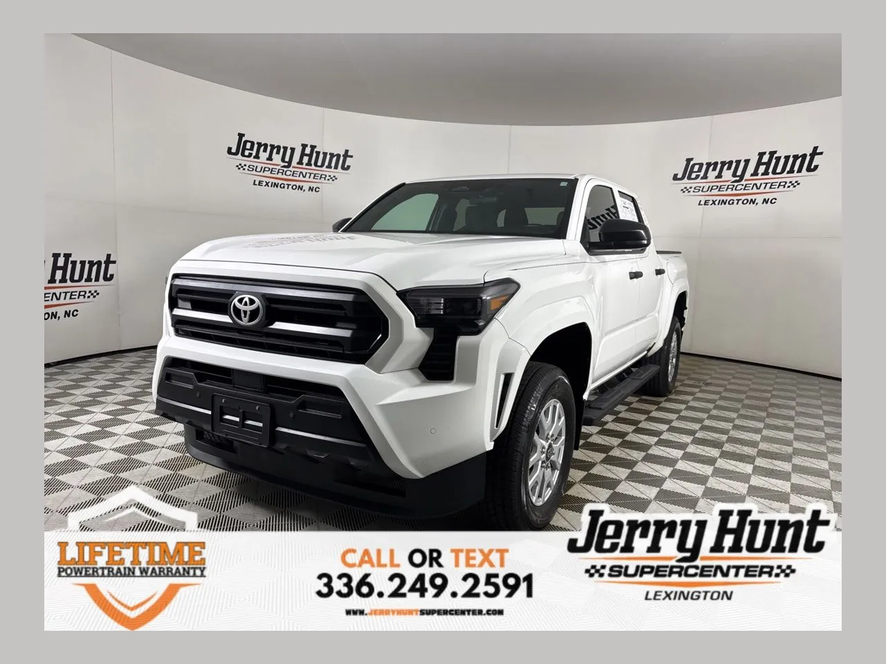 2024 Toyota Tacoma SR 4x4 Double Cab's photo
