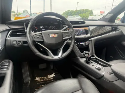 More photos of 2025 Cadillac XT6 Premium Luxury at Jerry Hunt Supercenter - Lexington, NC