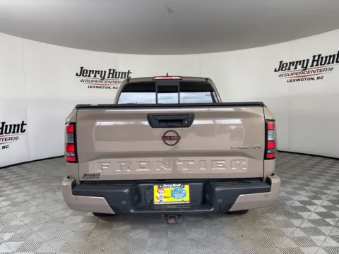 More photos of 2022 Nissan Frontier PRO-4X at Jerry Hunt Supercenter - Lexington, NC