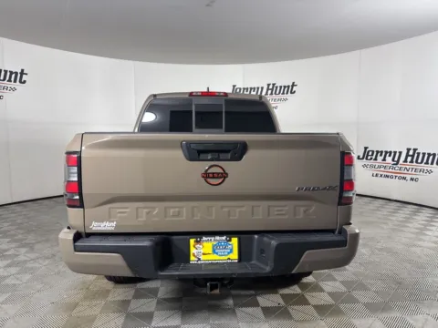 More photos of 2022 Nissan Frontier PRO-4X at Jerry Hunt Supercenter - Lexington, NC