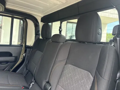 More photos of 2025 Jeep Gladiator Mojave at Jerry Hunt Supercenter - Lexington, NC
