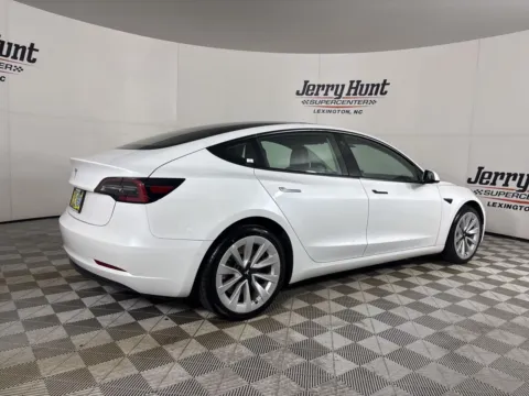 More photos of 2022 Tesla Model 3 Long Range at Jerry Hunt Supercenter - Lexington, NC