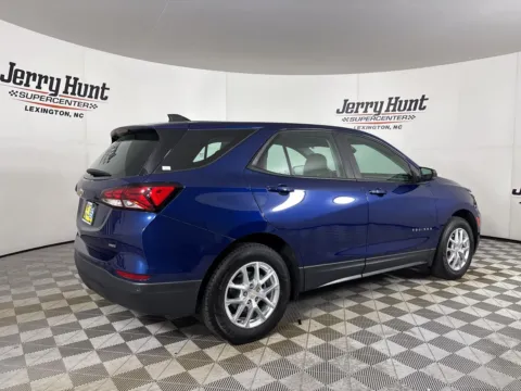 More photos of 2022 Chevrolet Equinox LS at Jerry Hunt Supercenter - Lexington, NC