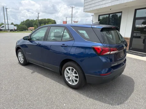 More photos of 2022 Chevrolet Equinox LS at Jerry Hunt Supercenter - Lexington, NC