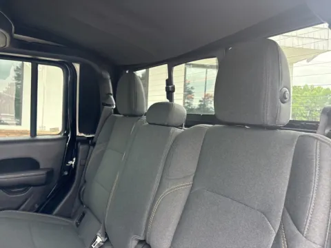More photos of 2024 Jeep Gladiator Sport at Jerry Hunt Supercenter - Lexington, NC