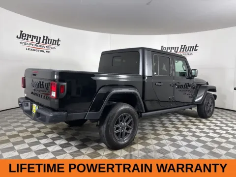 More photos of 2024 Jeep Gladiator Sport at Jerry Hunt Supercenter - Lexington, NC
