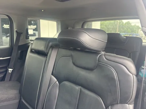 More photos of 2021 Jeep Grand Cherokee L Limited at Jerry Hunt Supercenter - Lexington, NC