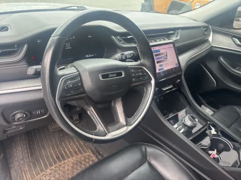 More photos of 2021 Jeep Grand Cherokee L Limited at Jerry Hunt Supercenter - Lexington, NC