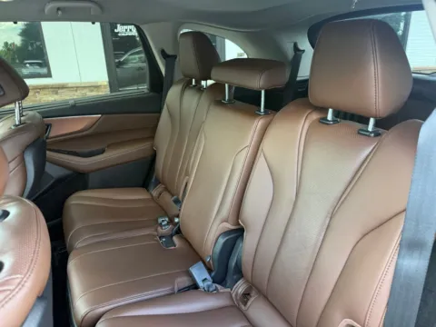 More photos of 2022 Acura MDX Technology at Jerry Hunt Supercenter - Lexington, NC