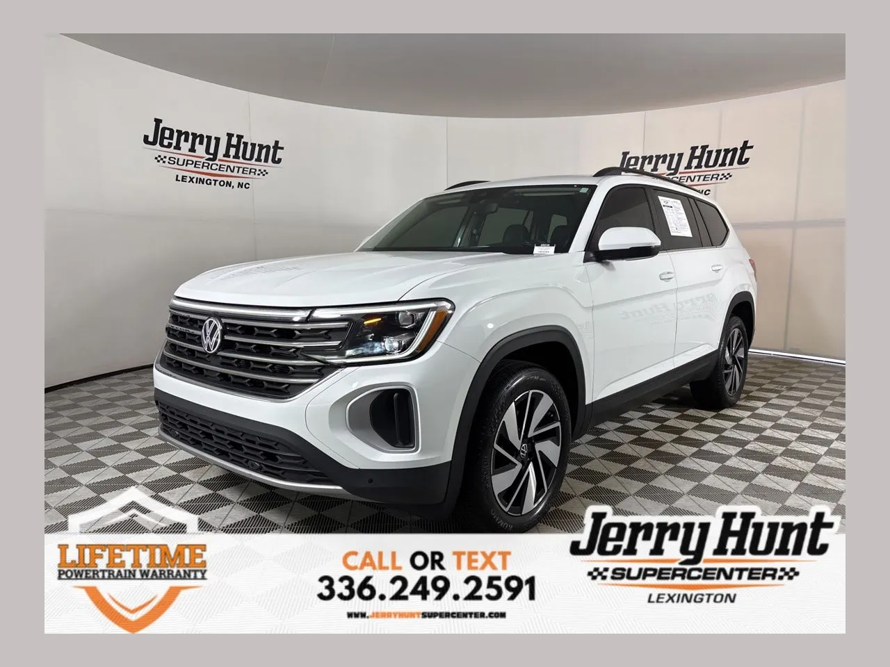2024 Volkswagen Atlas 2.0T SE w/Tech's photo