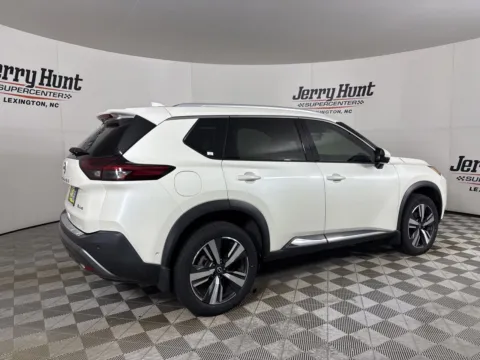 More photos of 2023 Nissan Rogue SL at Jerry Hunt Supercenter - Lexington, NC