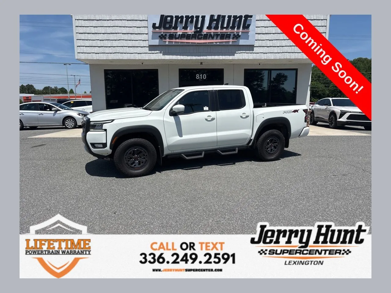 2025 Nissan Frontier's photo
